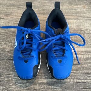 Boys Nike t-ball cleats